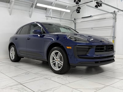 2025 Porsche Macan Base