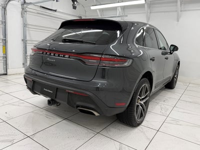 2025 Porsche Macan Base