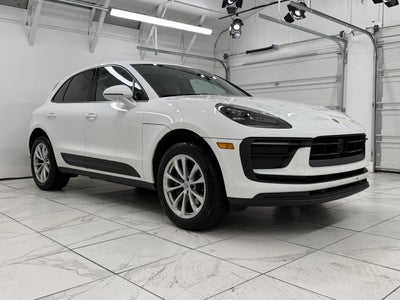 2025 Porsche Macan Base
