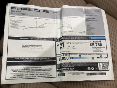 2025 Porsche Macan Base