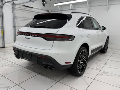 2026 Porsche Macan Base