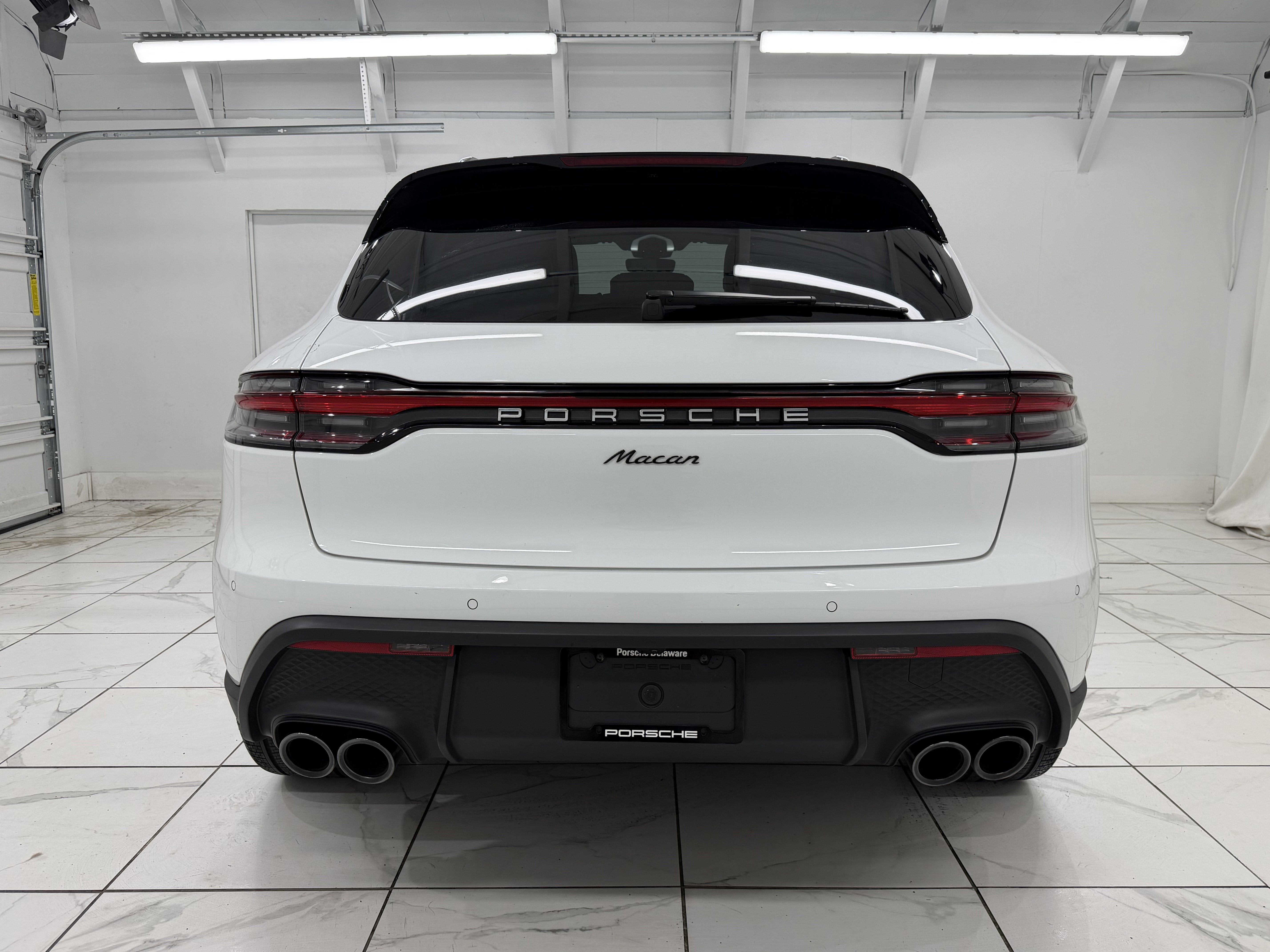 2026 Porsche Macan Base