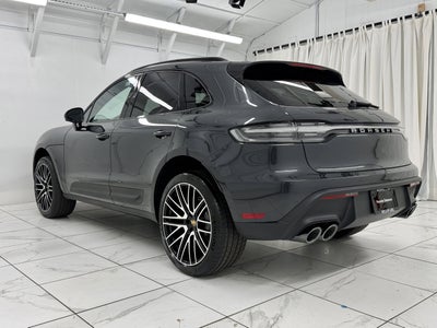 2026 Porsche Macan Base