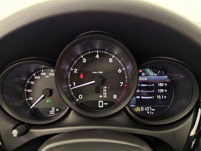 2026 Porsche Macan Base