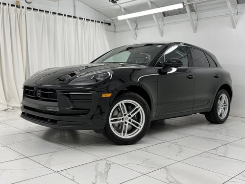 2026 Porsche Macan Base