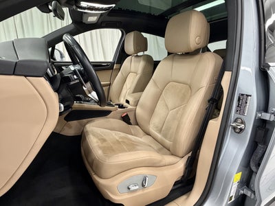 2021 Porsche Macan AWD