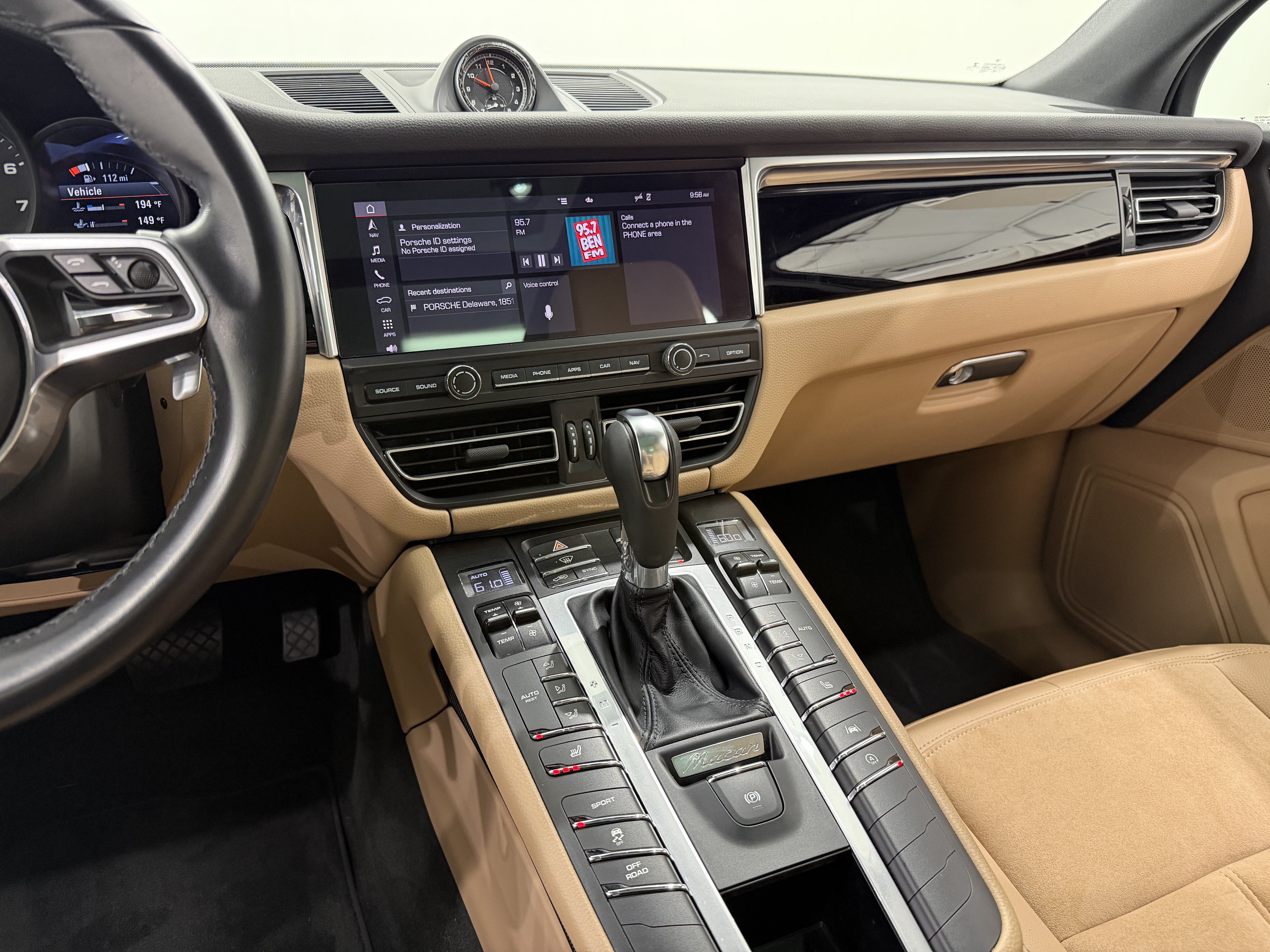 2021 Porsche Macan AWD