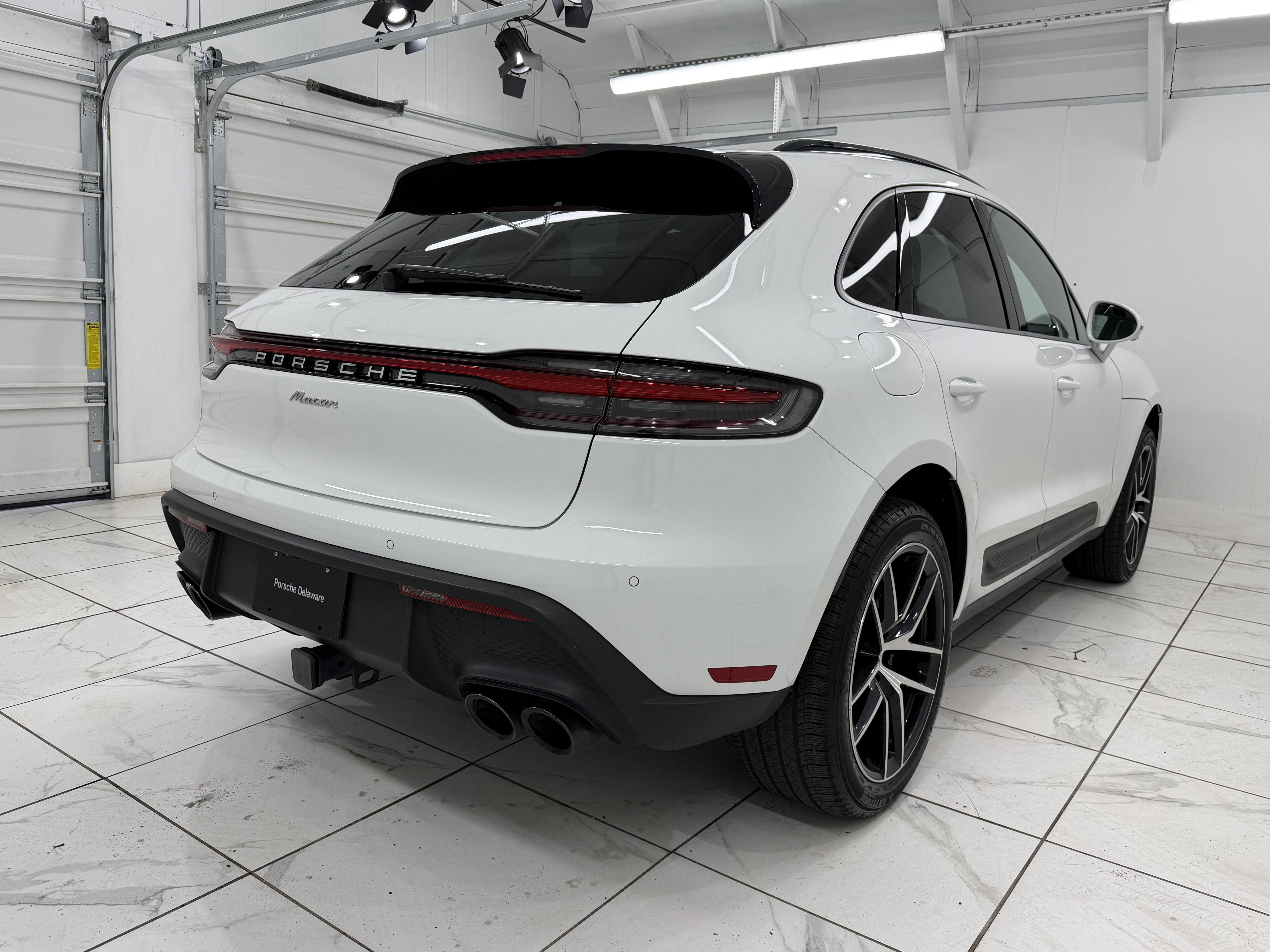 2024 Porsche Macan Base