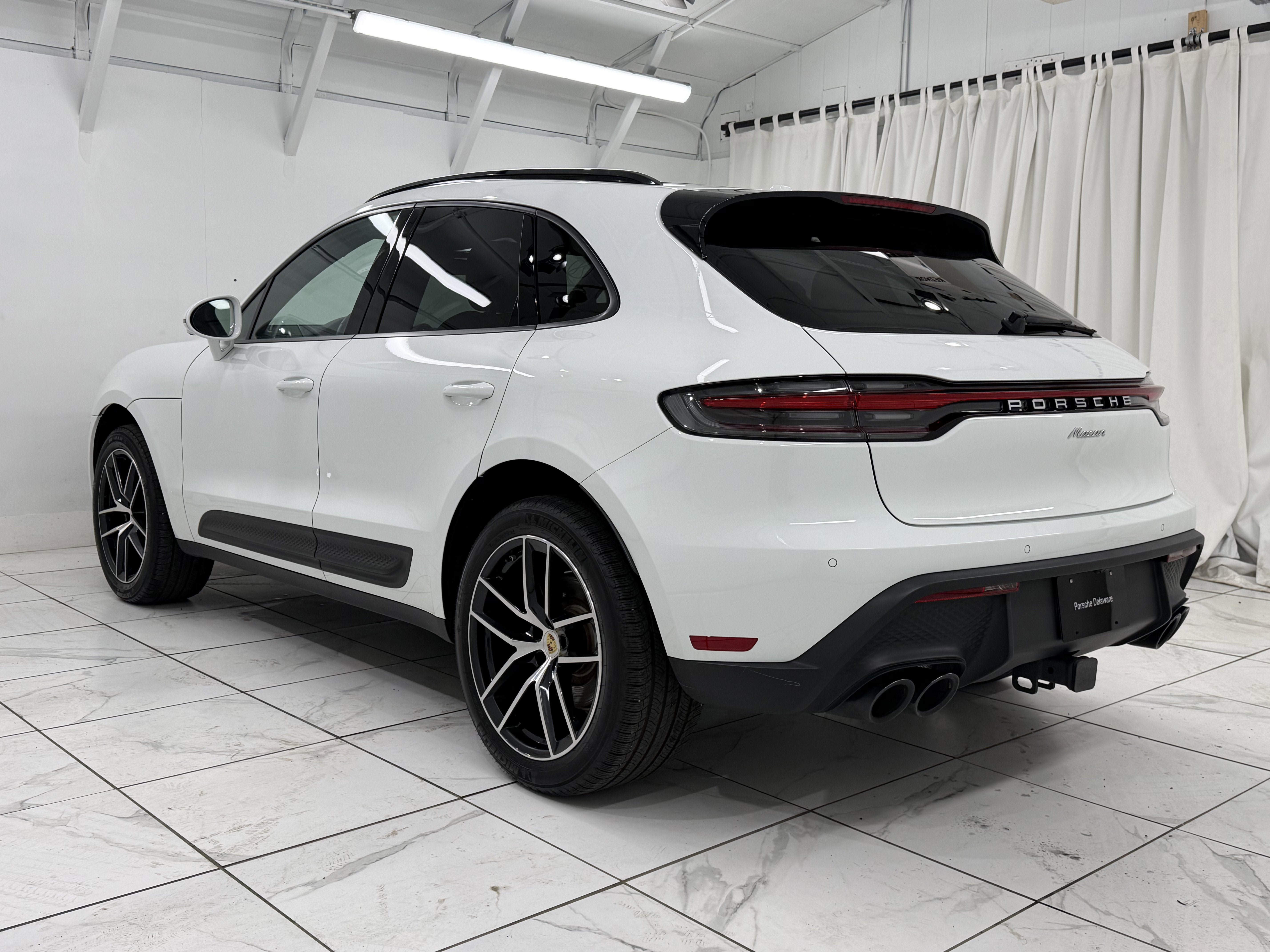 2024 Porsche Macan Base