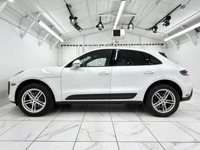 2025 Porsche Macan Base