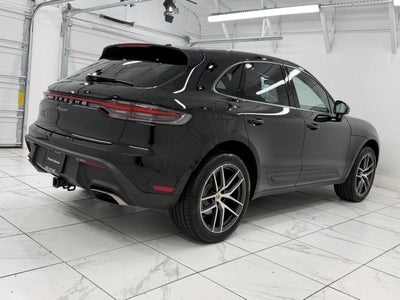 2025 Porsche Macan Base