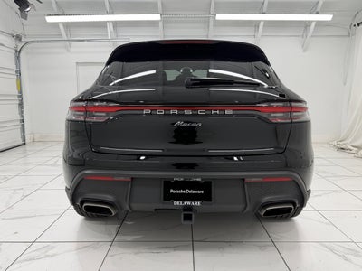 2025 Porsche Macan Base
