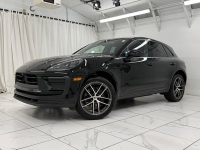 2025 Porsche Macan Base