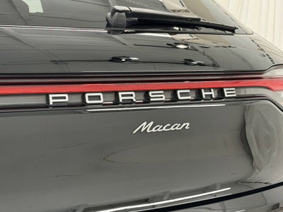 2025 Porsche Macan Base