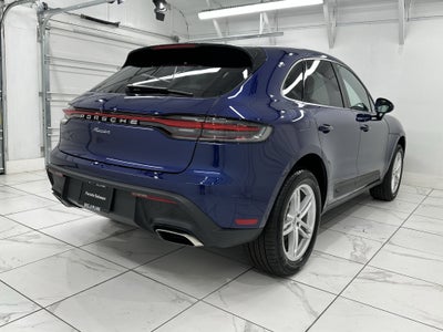 2025 Porsche Macan Base