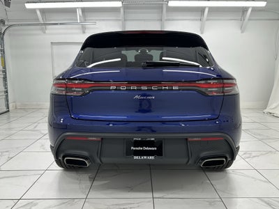 2025 Porsche Macan Base