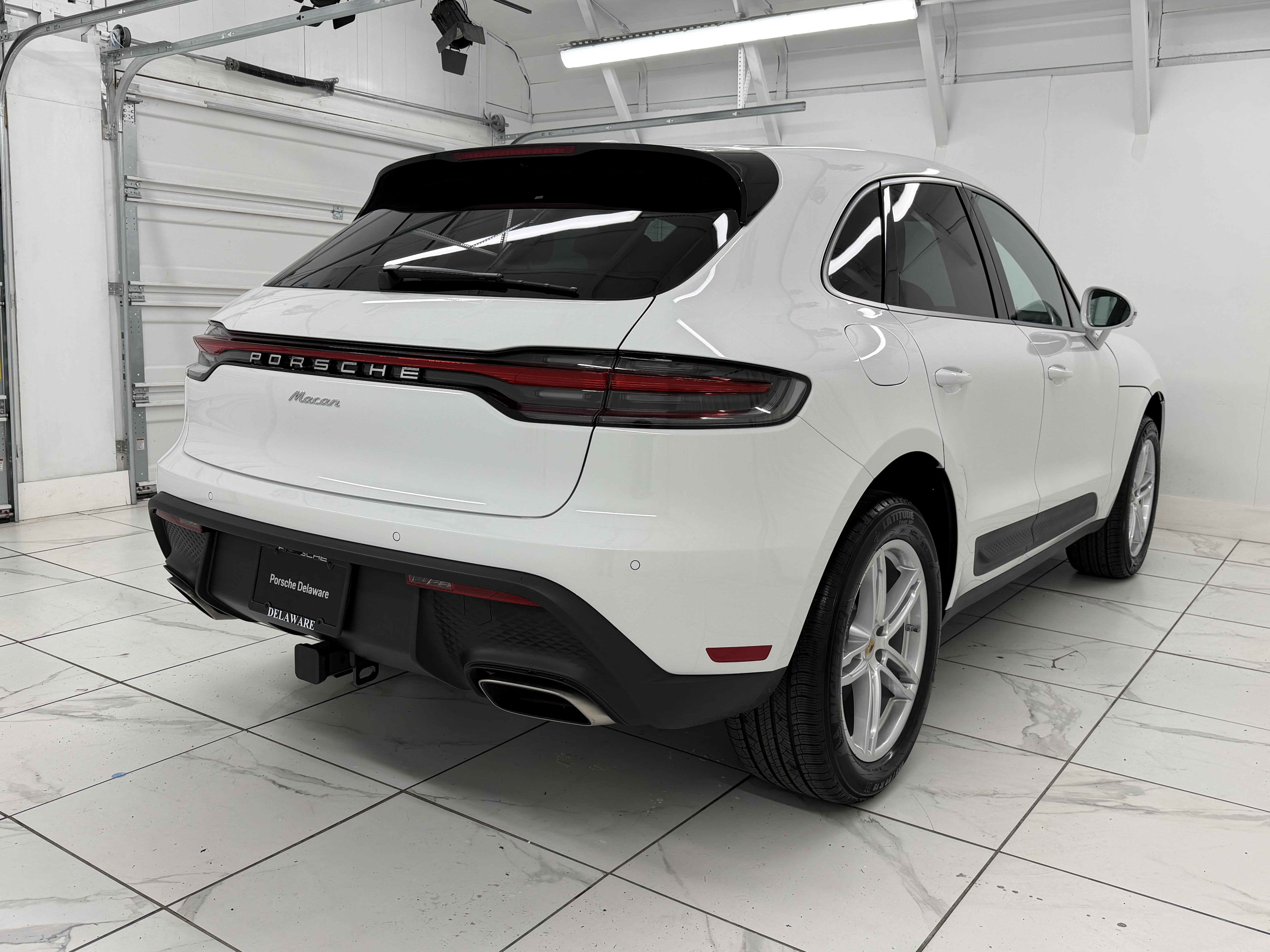 2026 Porsche Macan Base