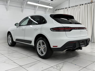 2026 Porsche Macan Base