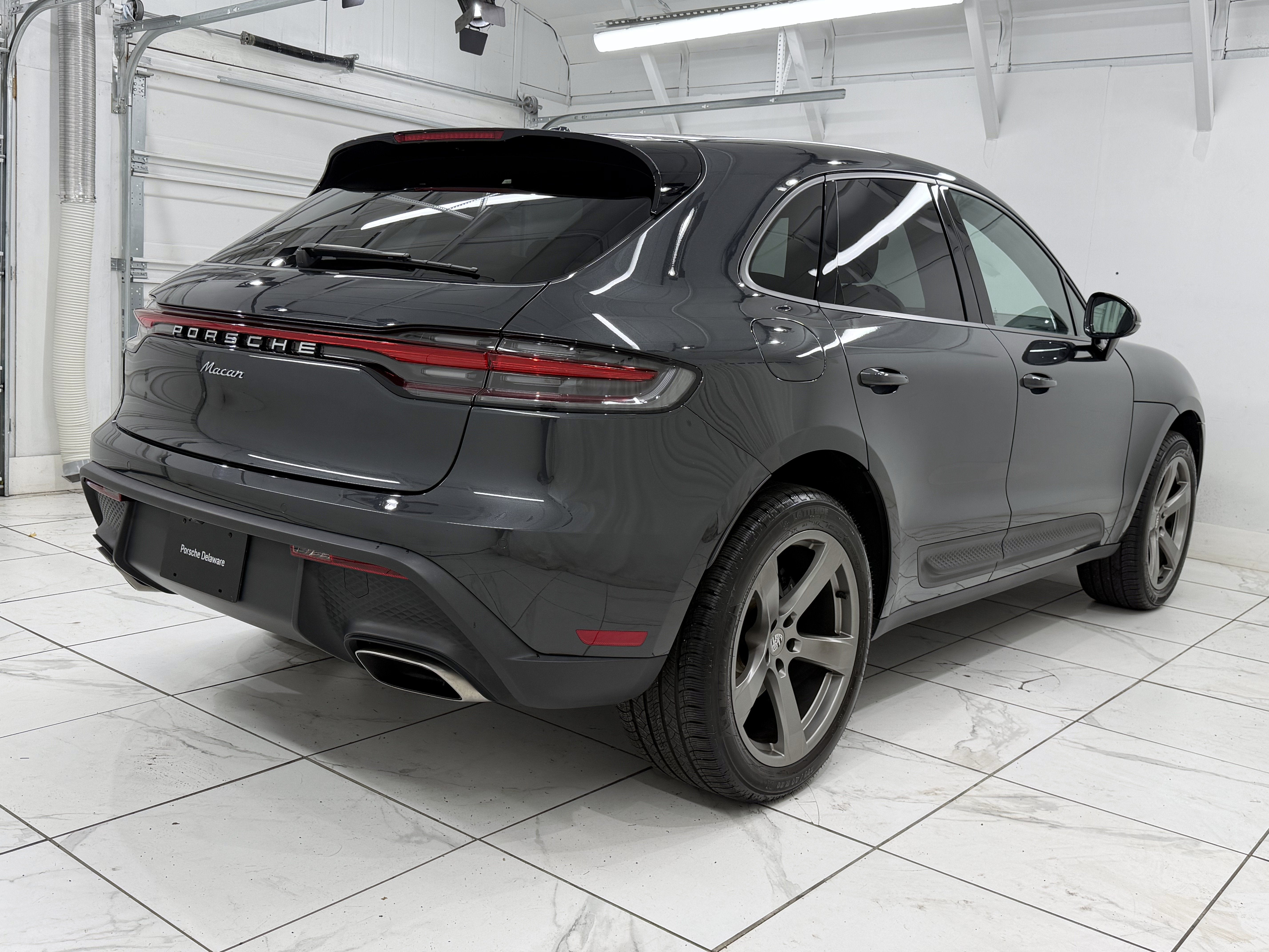 2024 Porsche Macan Base