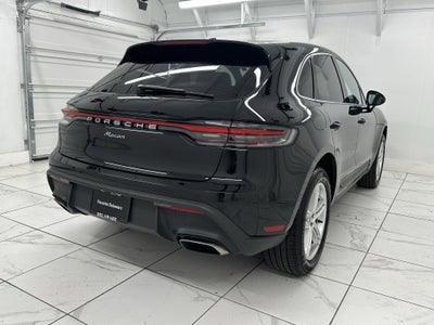 2025 Porsche Macan Base