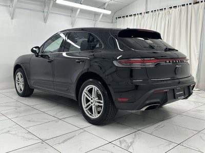 2025 Porsche Macan Base