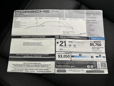 2025 Porsche Macan Base