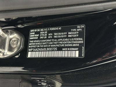 2025 Porsche Macan Base