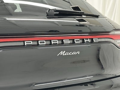 2025 Porsche Macan Base