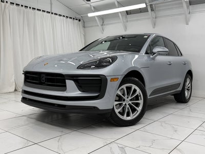 2025 Porsche Macan Base