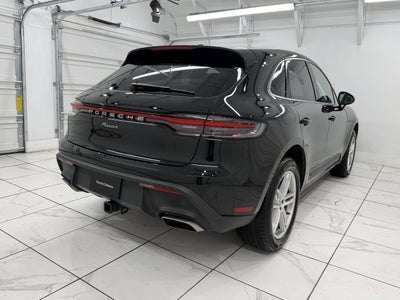 2025 Porsche Macan Base