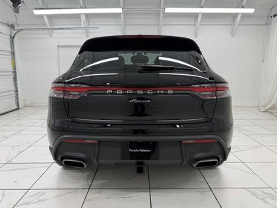 2025 Porsche Macan Base