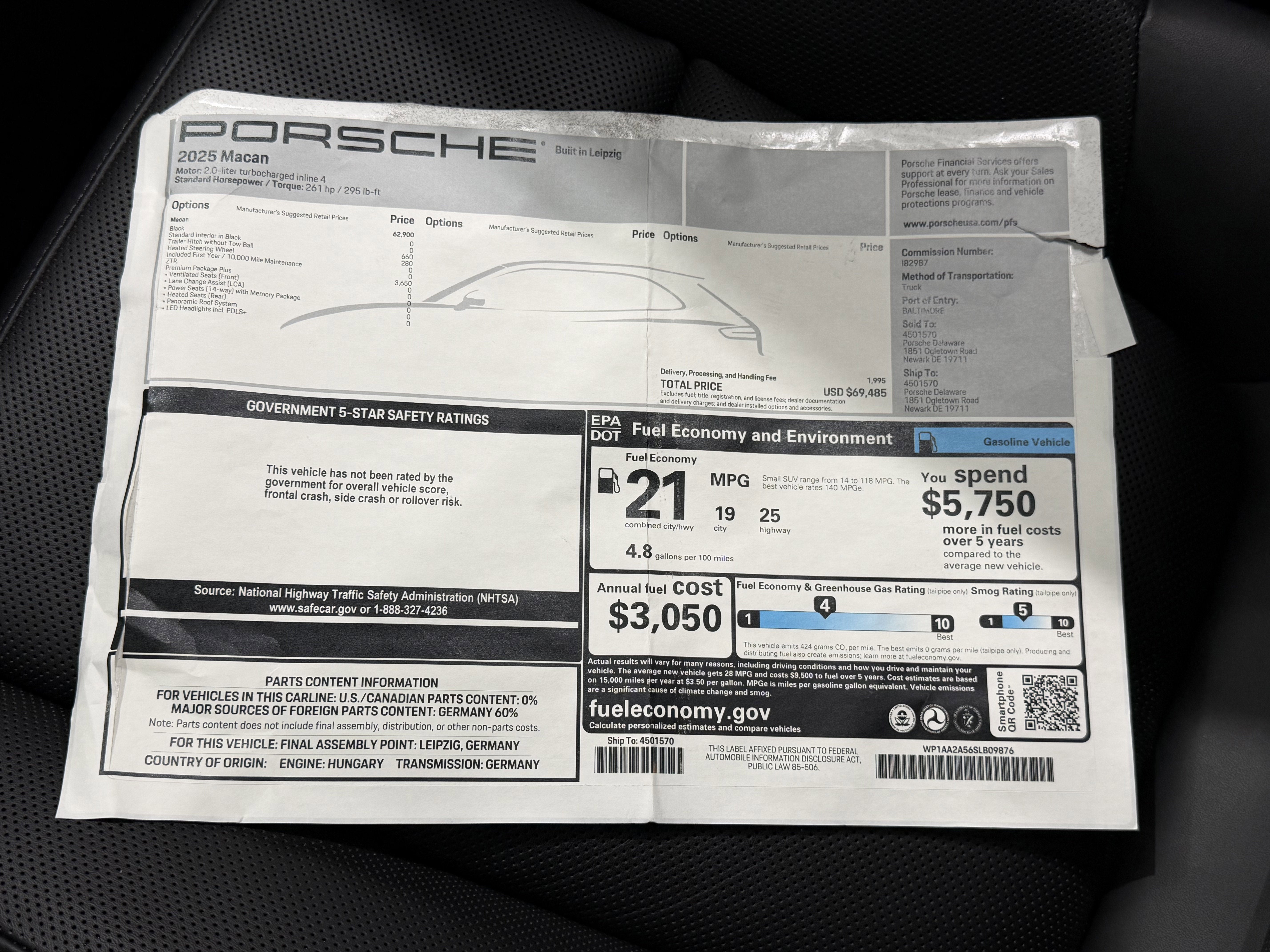 2025 Porsche Macan Base