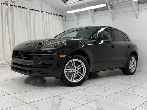 2026 Porsche Macan Base