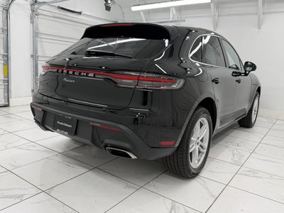 2026 Porsche Macan Base