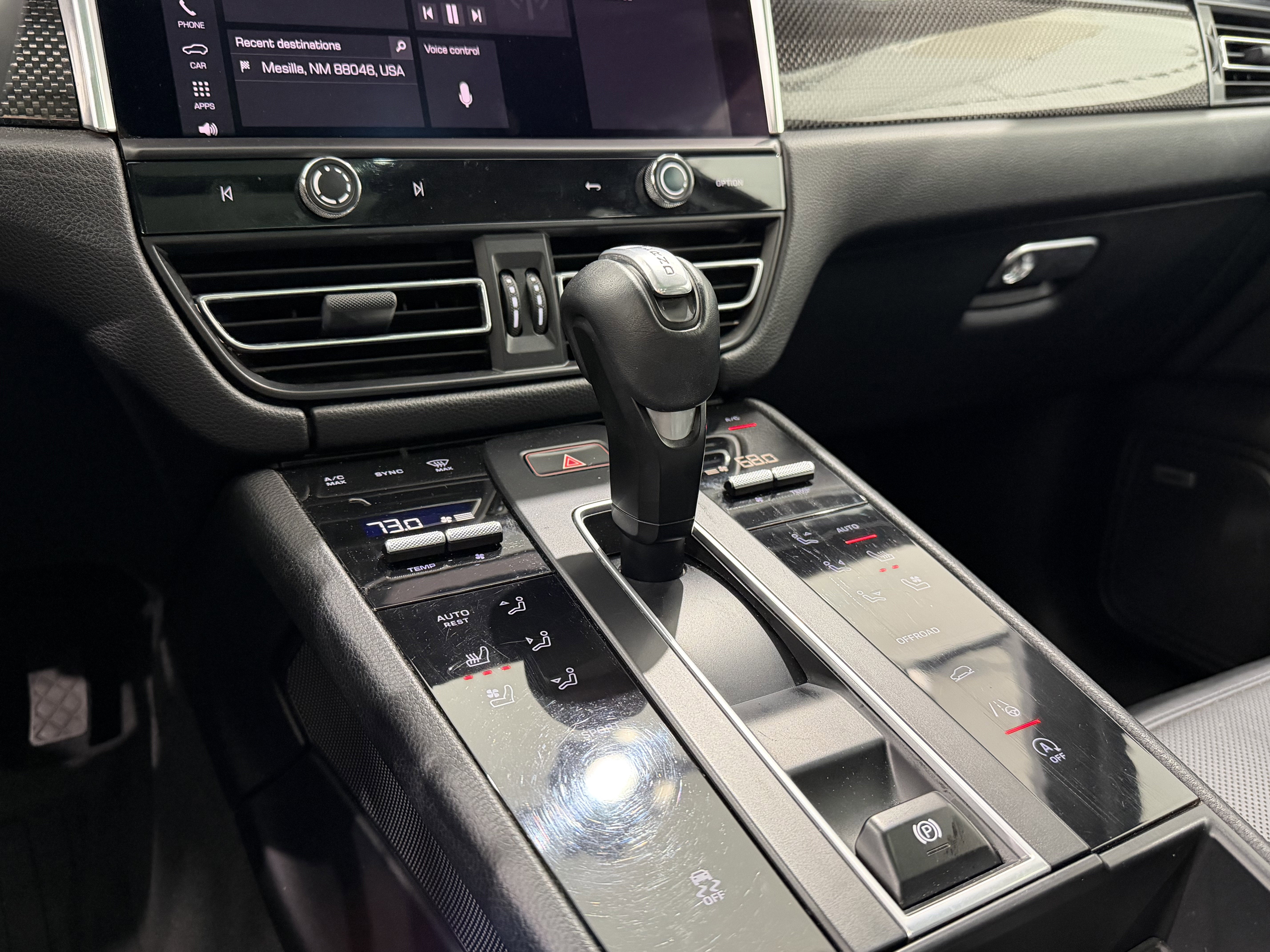 2022 Porsche Macan AWD