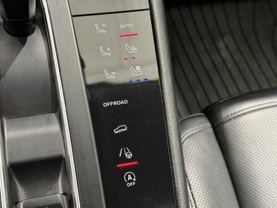 2022 Porsche Macan AWD