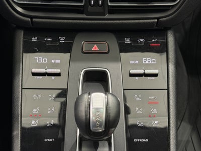 2022 Porsche Macan AWD