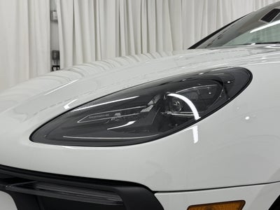 2023 Porsche Macan T