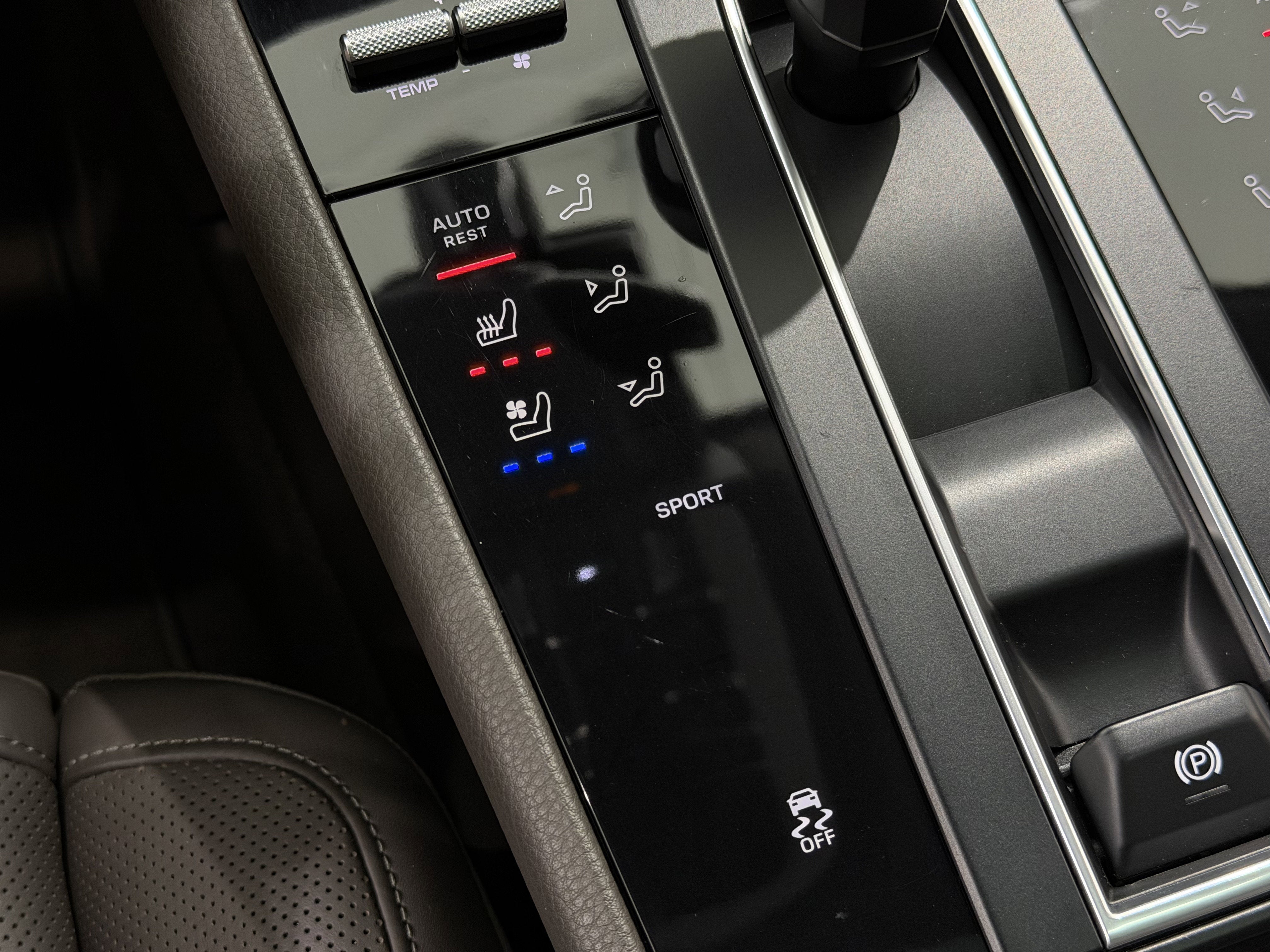 2023 Porsche Macan T