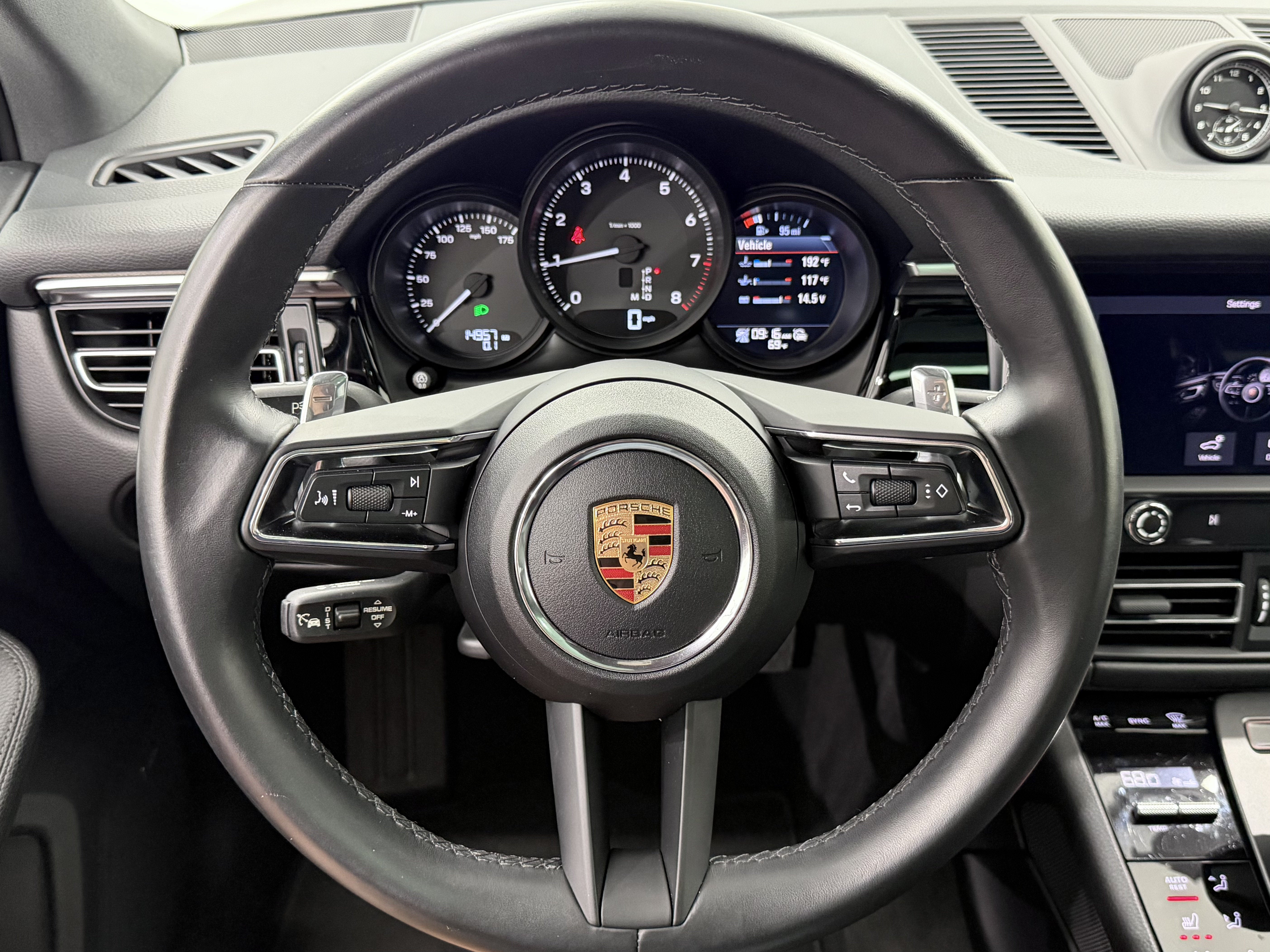 2024 Porsche Macan Base