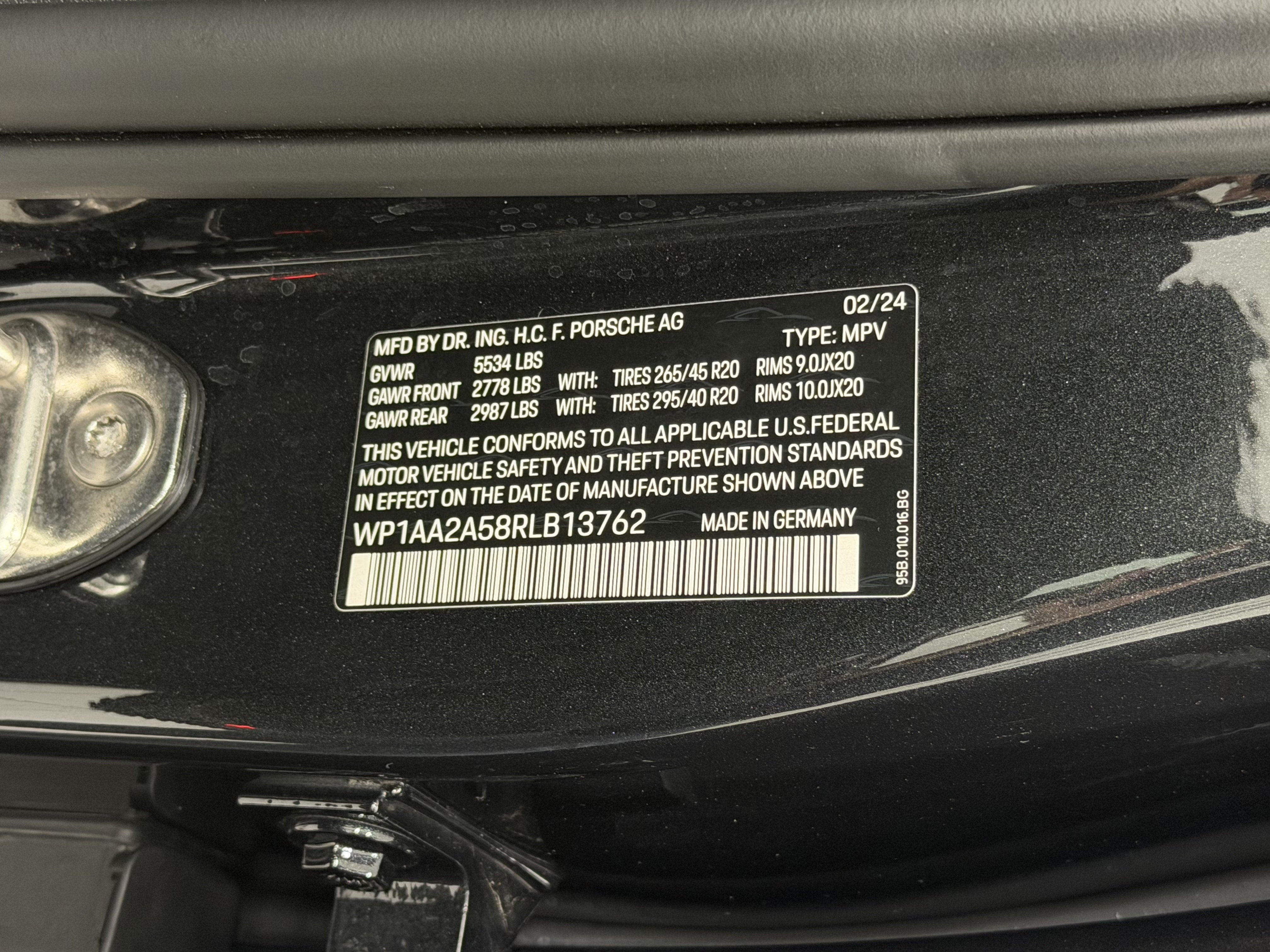 2024 Porsche Macan Base