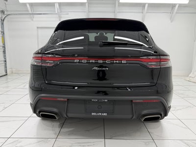 2025 Porsche Macan Base