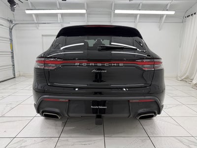 2025 Porsche Macan Base