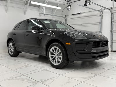 2026 Porsche Macan Base