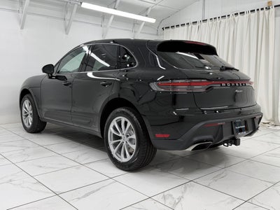 2026 Porsche Macan Base