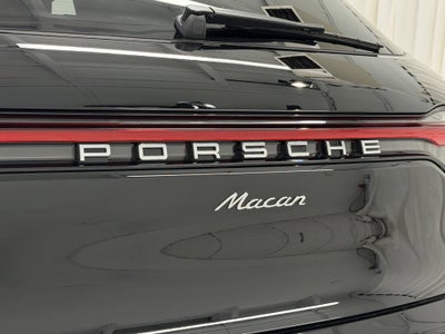 2026 Porsche Macan Base
