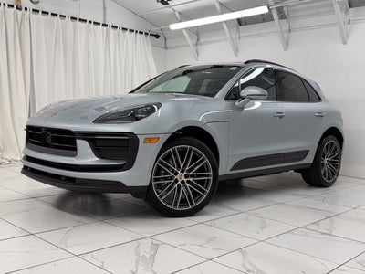 2026 Porsche Macan Base