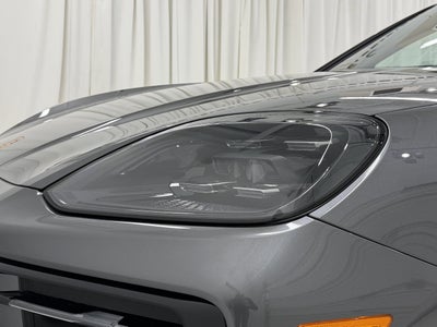 2025 Porsche Cayenne AWD