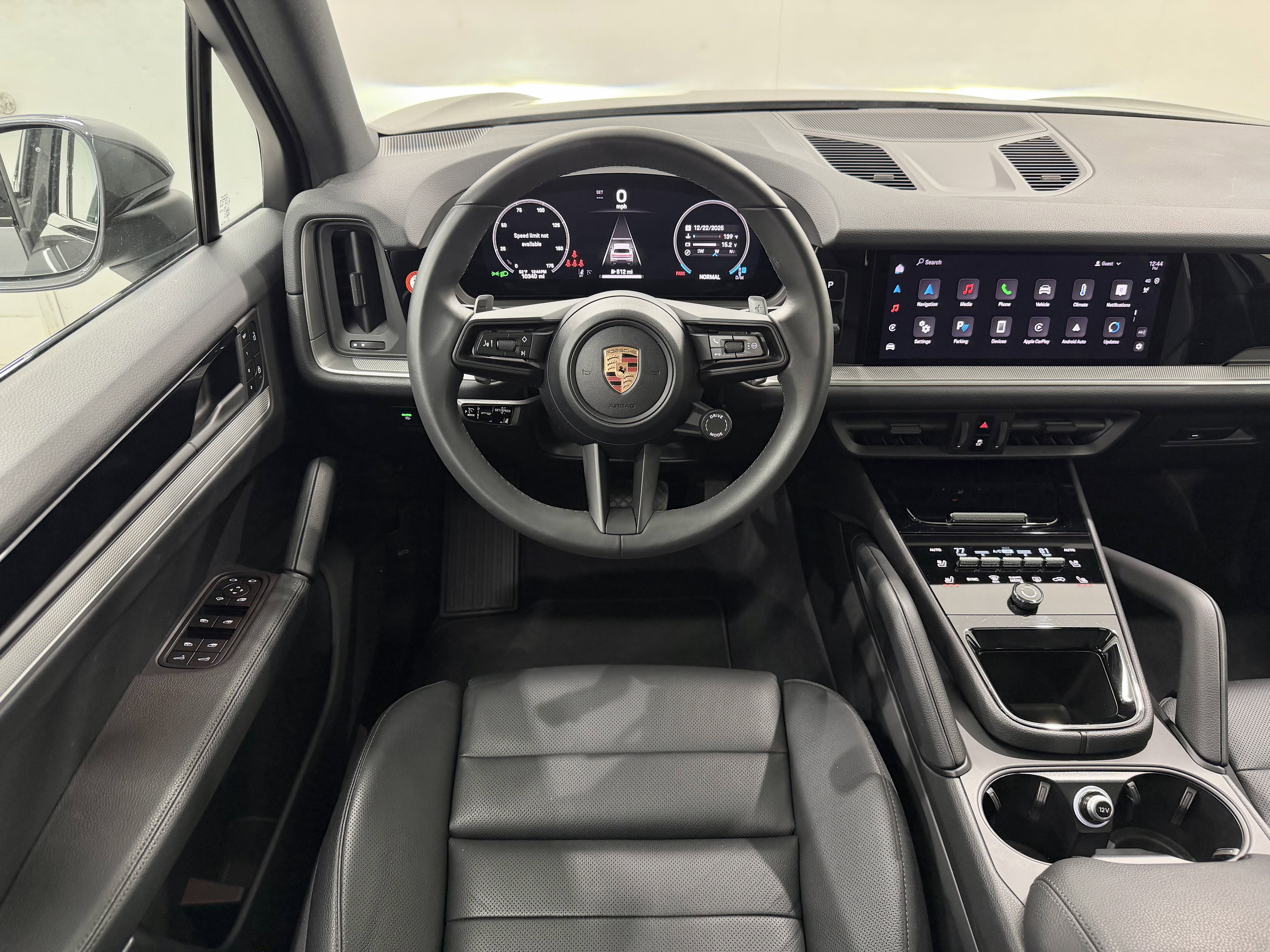 2025 Porsche Cayenne AWD