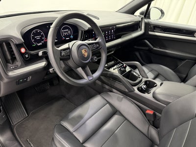 2025 Porsche Cayenne AWD